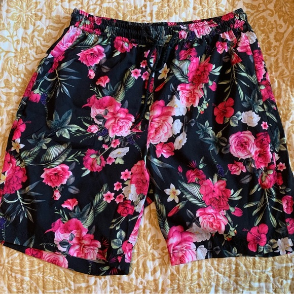 Boohoo Other - BoohooMAN Black and Pink Floral Shorts